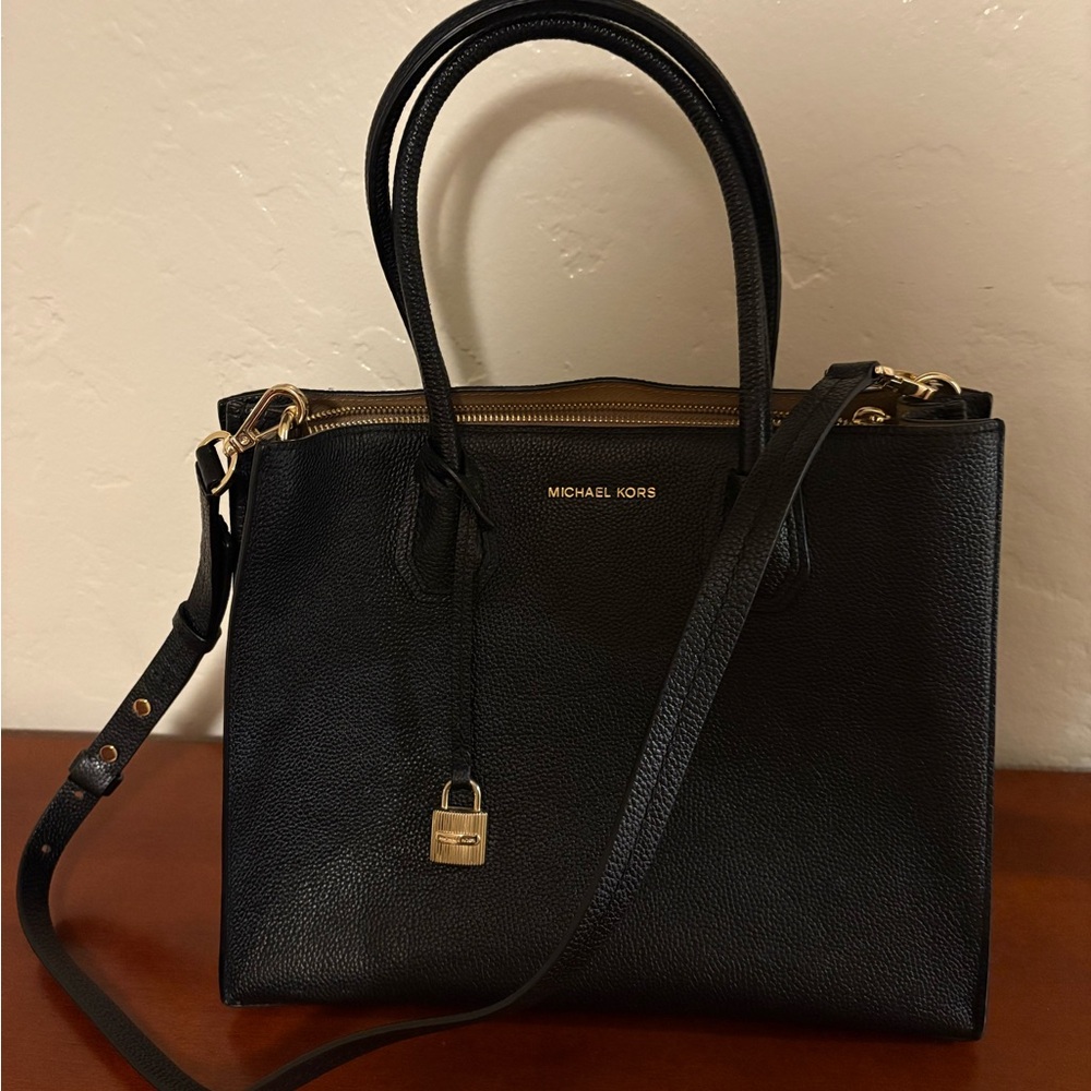 Michael Kors Black Mercer - Picture 2 of 7